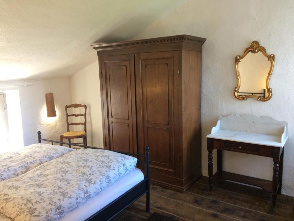 Casa Franceschi Bed & Breakfast Pioggiola Екстериор снимка